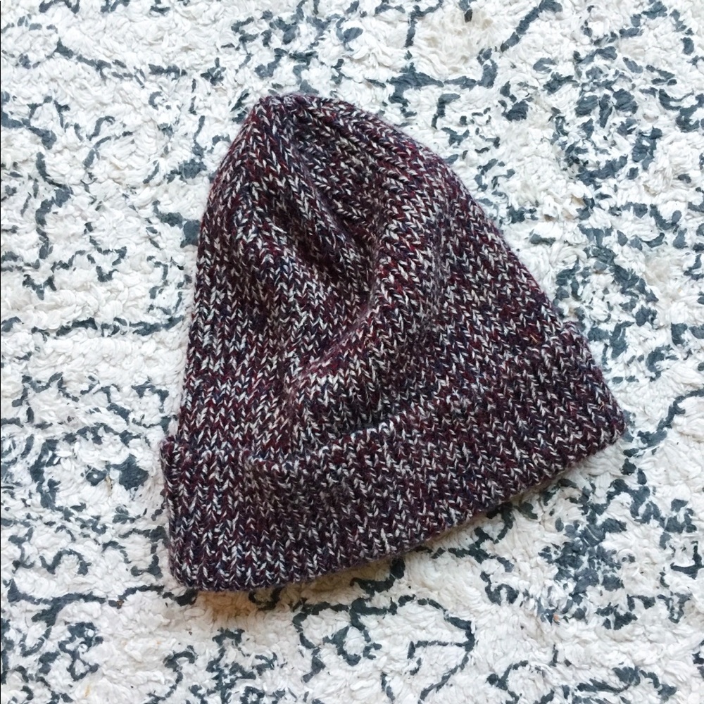 Beanie • Burgundy, Textured, Soft, Comfy!